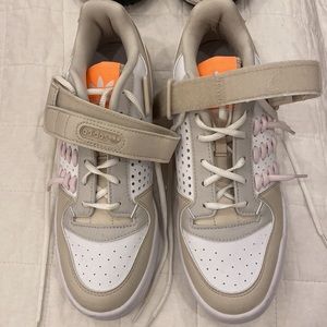 Adidas Forum Low Shoes